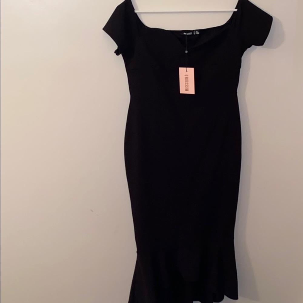 Never worn fishtail midi dress! Very flattering!